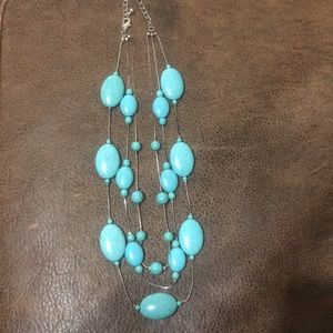 NWOT Turquoise and silver necklace
